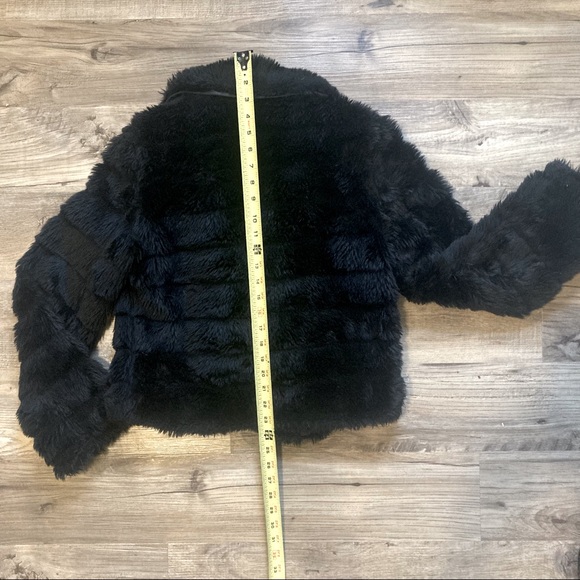 UK2LA Faux Fur Jacket - Picture 2 of 5